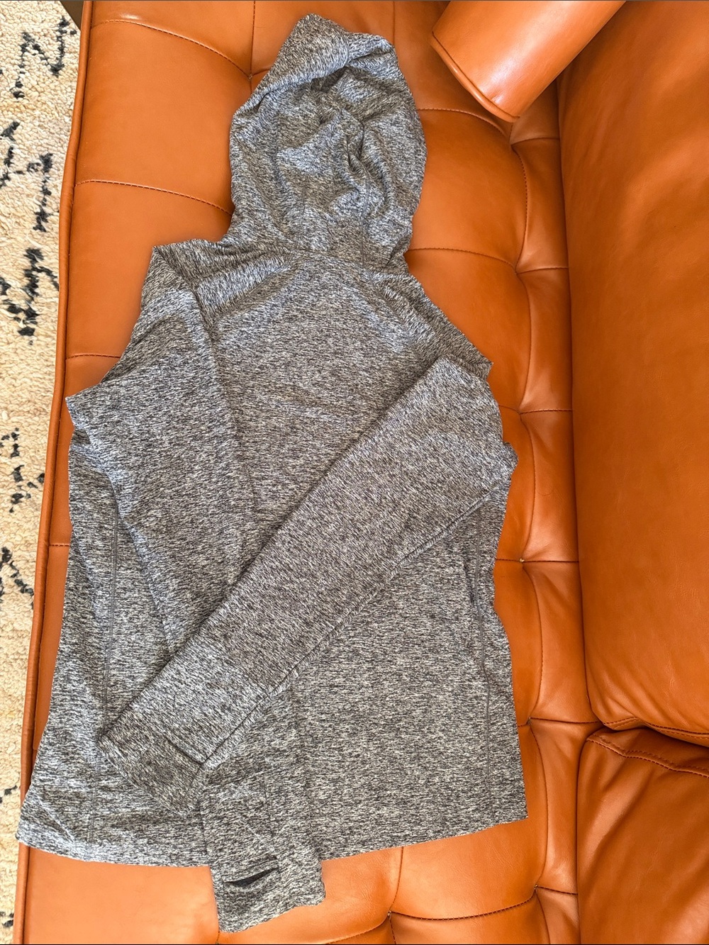 Oiselle Lux Hoodie with 2 zipper pockets